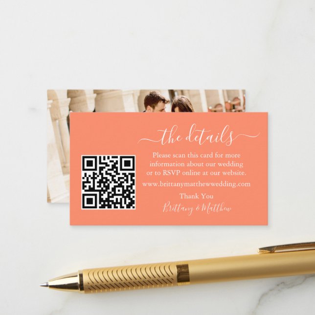 Calligraphy Wedding Details Web QR Foto Coral Begleitkarte (Vorderseite/Rückseite Beispiel)