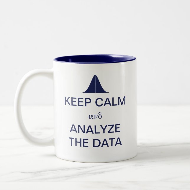 Calm behalten und die Datenstatistiken analysiert Zweifarbige Tasse (Links)