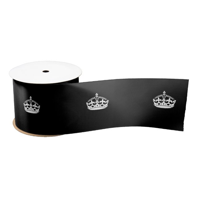 Calm Crown auf Black behalten Satinband (Spule)