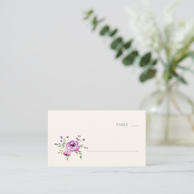 Calm Lavender Watercolor Floral Platzkarte (Stehend Vorderseite)