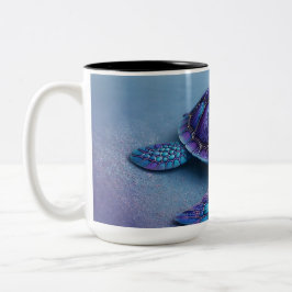Calm Ocean Turtle Art – Blue & Purple Fantasy Sea  Zweifarbige Tasse