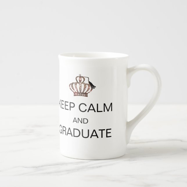 CALM UND GRADUATE behalten / "Klasse 2022" Prozellantasse (Rechts)