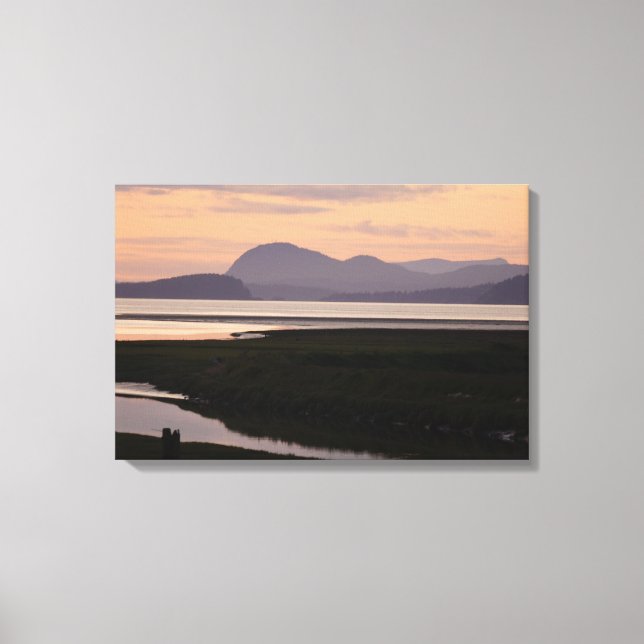Camano Island, WA, bei Sunset Wrapped Canvas Print Leinwanddruck (Vorderseite)