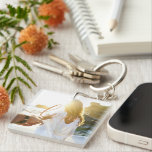 Camel Personalisiertes Foto und Skripttext Schlüsselanhänger<br><div class="desc">Erstellen Sie mit diesem eleganten,  modernen und einfachen Schlüsselanhänger-Template Ihr eigenes personalisiertes Kamelbeige-Foto und einen Script-Schlüsselanhänger in Weiß. Fügen Sie einfach Ihre Fotos und Text hinzu. Machen Sie Ihr eigenes Foto Collage Sake perfekt als maßgeschneiderte Geschenke,  um Ihre Liebe zu zeigen.</div>