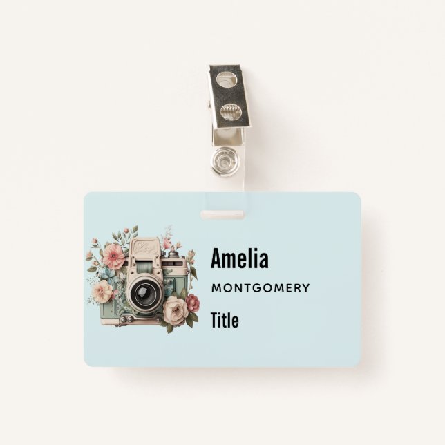 Camera with Flowers Retro Pastel Image Ausweis (Vorderseite mit Klammer)