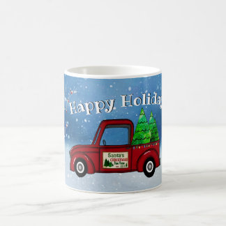 Camion rouge vintage transportant la tasse