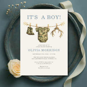 Camo-Jagd Es ist ein Junge Wäscheleine Baby Shower Einladung
