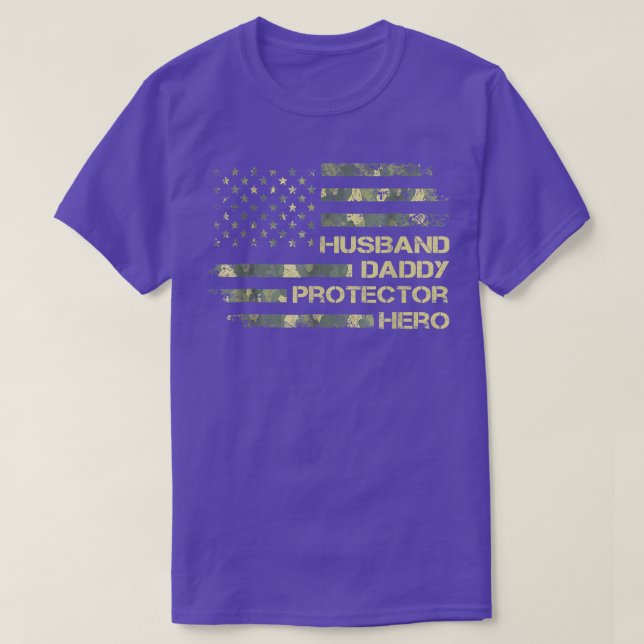 Camoue Husband Daddy Protector Hero Army Father T-Shirt (Design vorne)