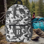 Camouflage Schnee Personalisiert Modernes Monogram Bedruckter Rucksack<br><div class="desc">Unser moderner und trendiger Rucksack für Camouflage, ideal für Kinder, Studenten, Wanderer und Ausflüge! Dieser coole Rucksack weist eine Schneemuster-Camouflage mit Holzkohletönen, weiß und grau auf und verleiht ihm ein militärisch inspiriert Aussehen, das sicher den Kopf drehen wird. Das Design der Camouflage ist nicht nur stilvoll, sondern auch funktional, und...</div>