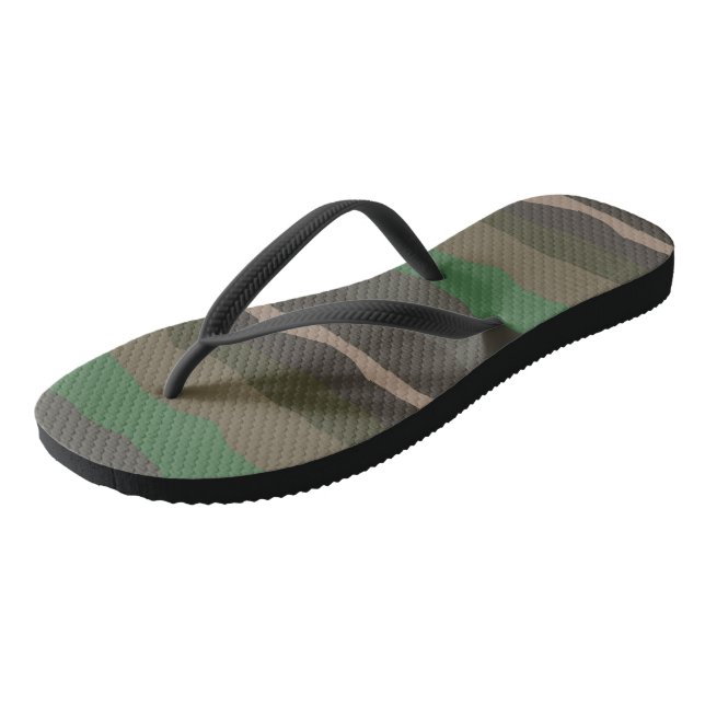 Camouflage und grüne abstrakte Streifen Flip Flops (Schrägansicht)