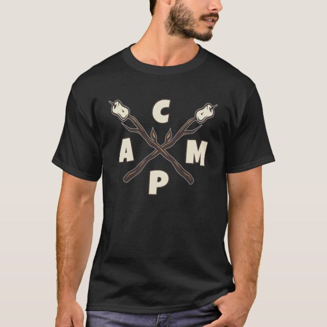 CAMP Camping Essentials Marshmallow auf einer Stic T-Shirt (Vorderseite)