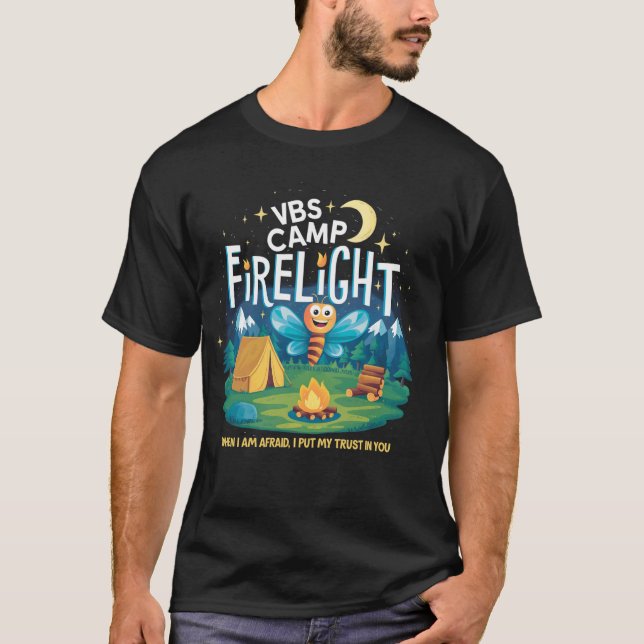 Camp Firelight VBS Campingplatz Bibelschule Feuer T-Shirt (Vorderseite)