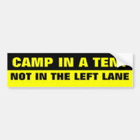 CAMP IN EINEM ZELT, NICHT IN DER VERLASSEN LANDSCH