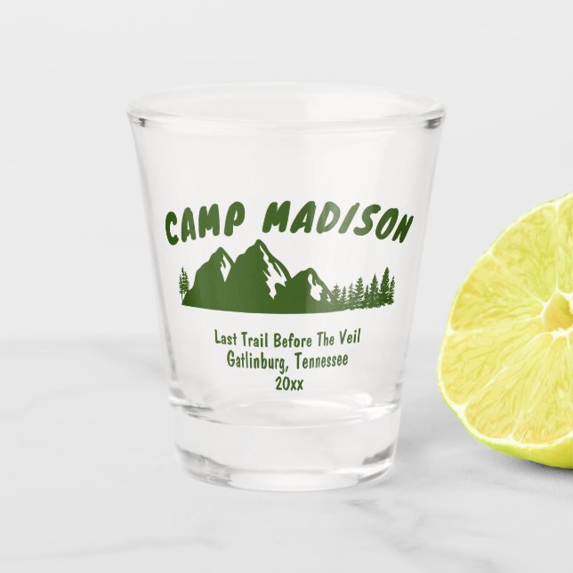 Camp Junggeselinnen-Abschied Mountain Bach Night H Schnapsglas (Vorderseite)