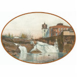 Camperdown Suncatcher Fotoskulptur Ornament<br><div class="desc">Die HauptCamperdown Mühle,  die den schilfigen Fluss zeigt,  fällt</div>