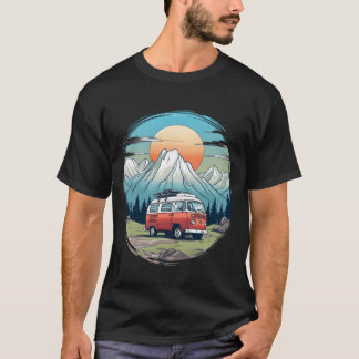 Camping Camper Berge Natur Sonnenaufgang Geschenk T-Shirt