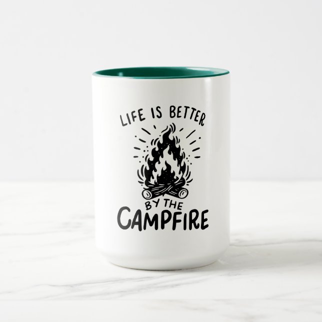 Camping - Das Leben wird besser durch das Lagerfeu Tasse (Zentrum)
