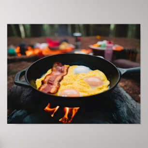 Camping Frühstück Vergnügen: Bacon und Eier Poster