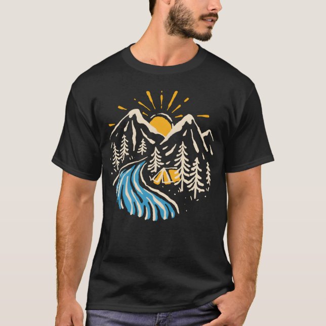 Camping hiking mountain nature river vintage T-Shirt (Vorderseite)