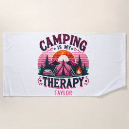 Camping ist meine Therapie Strandtuch