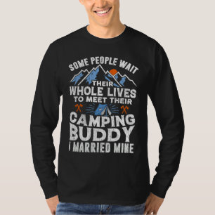 Camping-Kumpel heiratete meinen Ehemann Ehefrau Ca T-Shirt