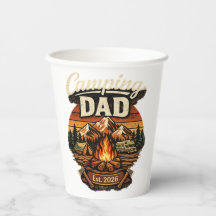 Camping Papa Est. 2026 Personalisierter Papiertass