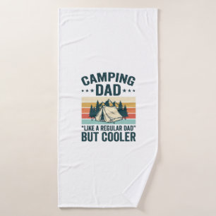 Camping Papa Vintage Retro Outdoor Vector Shirt De Badehandtuch