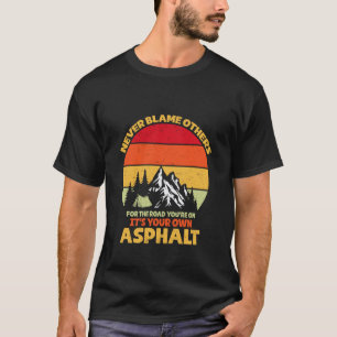 Camping Pfadfinder Berg Wandern Wald Camper Abente T-Shirt