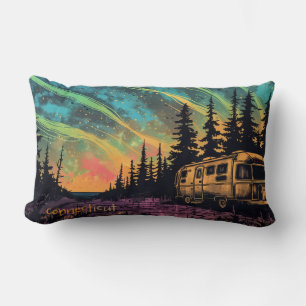 Camping unter Northern LIghts Throw Kissen