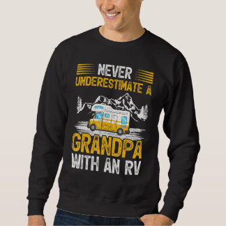 Camping: Unterschätze niemals einen Opa mit einem  Sweatshirt