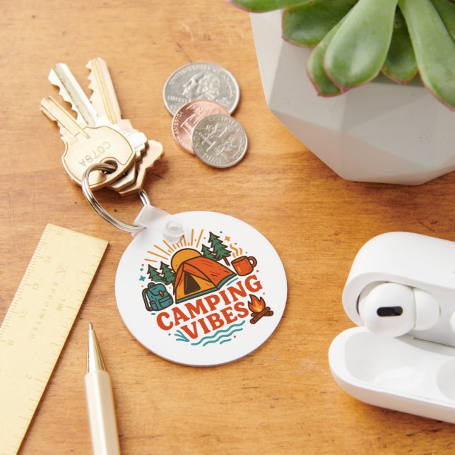 Camping Vibes Metal Circle Keychain Schlüsselanhänger (Schreibtisch)