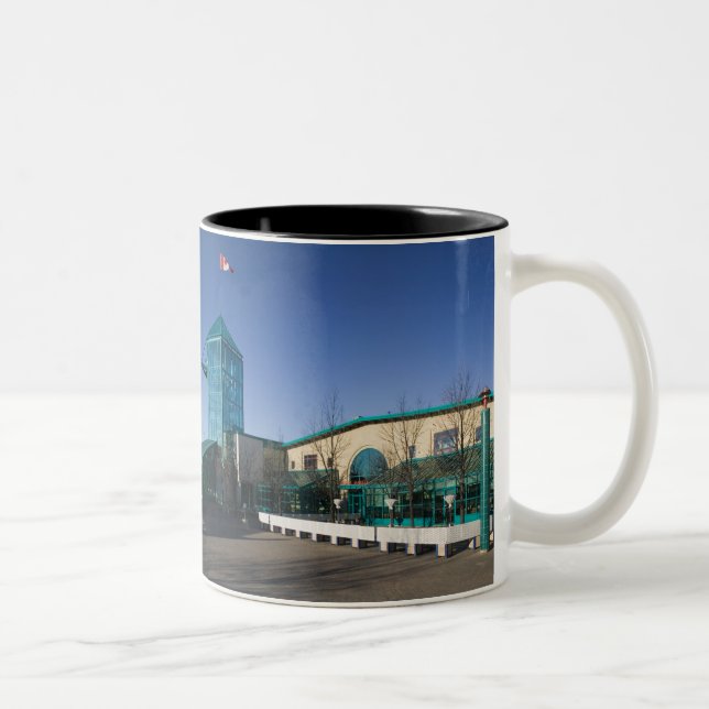 CANADA, Manitoba, Winnipeg: Der Markt für Fort Zweifarbige Tasse (Rechts)