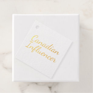 Canadian Influencer hebt den Lighthouse-Weg auf Geschenkanhänger