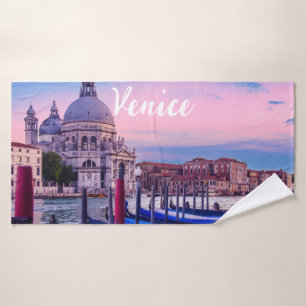 Canal Grande mit Gondeln und Kirche in Venedig Badehandtuch