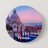 Canal Grande mit Gondeln und Kirche in Venedig