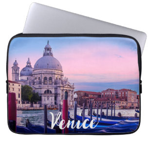 Canal Grande mit Gondeln und Kirche in Venedig Laptopschutzhülle