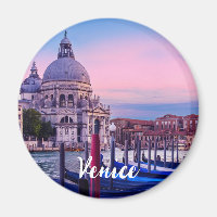 Canal Grande mit Gondeln und Kirche in Venedig