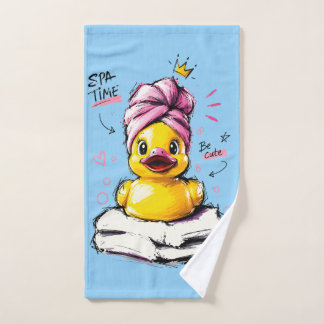 Canard en caoutchouc mignon avec turban de serviet