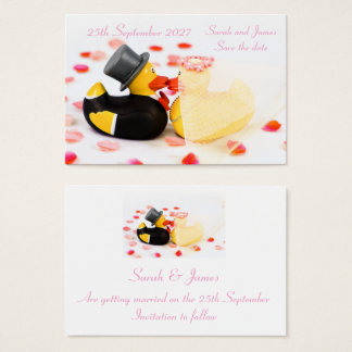 Canards de mariage confettis de pétales de rose -