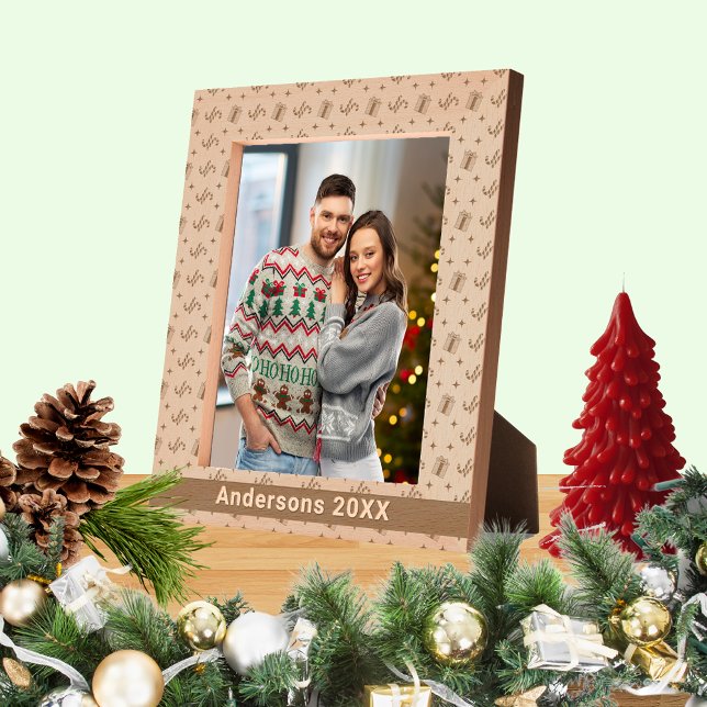 Candy Canes & Presents Pattern Name 8x10 Geätzte Rahmen (Christmas Candy Canes & Presents Pattern Name 8x10 Etched Frames)