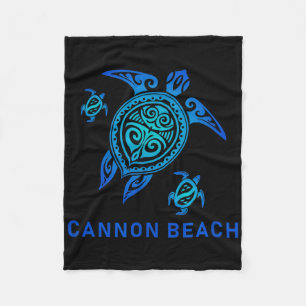Cannon Beach Oregon Sea Blue Tribal Turtle Fleecedecke