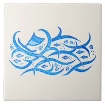 Canoë hawaïen de pétroglyphe au carreau de