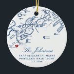 Cape Elizabeth Maine Map Hochzeitliches Foto Weihn Keramik Ornament<br><div class="desc">Erinnern Sie sich an Ihre Hochzeit am Kap Elizabeth, Maine mit unserem eleganten marineblauen Casco Bay Karte zum Thema personalisierte Weihnachtsschmuck. Mit dem Kartendesign auf der Vorderseite und Ihrem hochgeehrten Foto auf der Rückseite ist dieser Sake eine wunderschöne Erinnerung für Ihren besonderen Tag. Dieses Dekor ist ideal für Paare, die...</div>