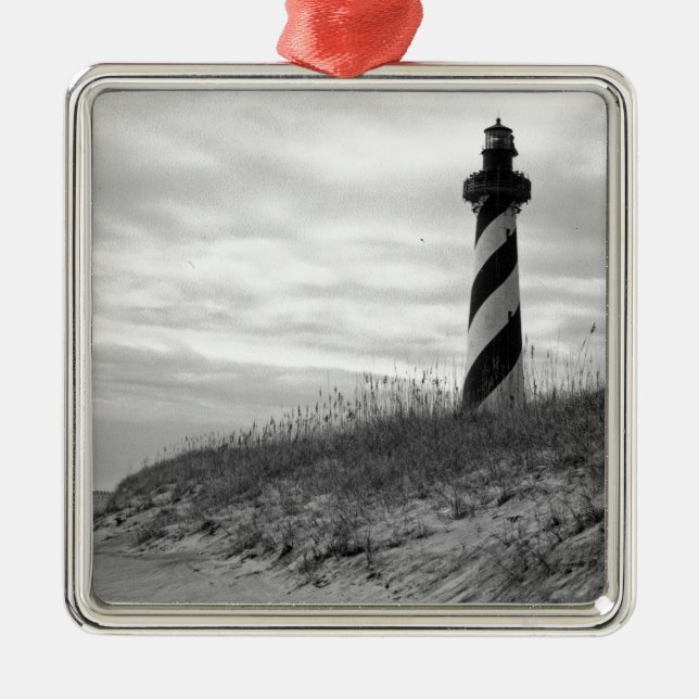 Cape Hatteras Lighthouse Ornament Aus Metall (Vorne)