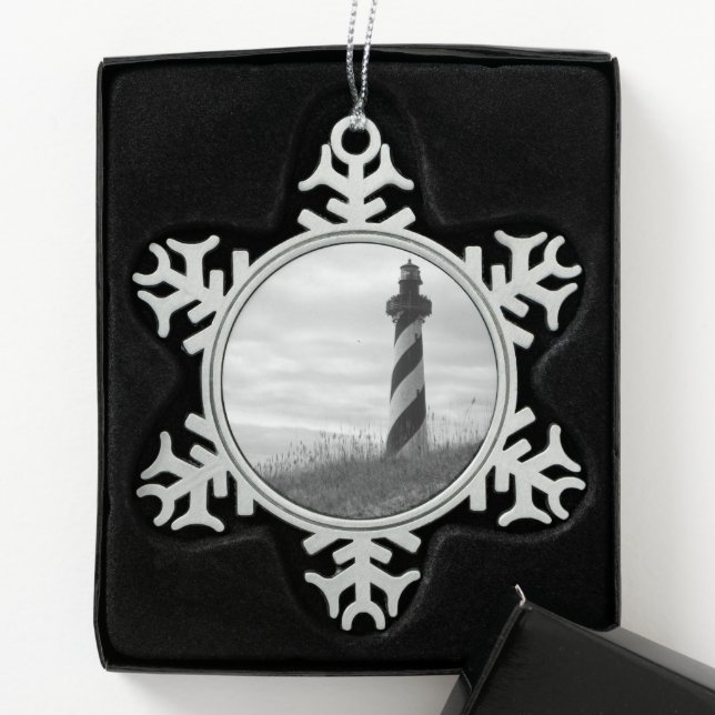 Cape Hatteras Lighthouse Schneeflocken Zinn-Ornament (Box)