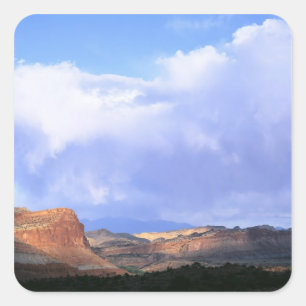 Capitol Reef National Park, Utah. USA. Cumulus Quadratischer Aufkleber