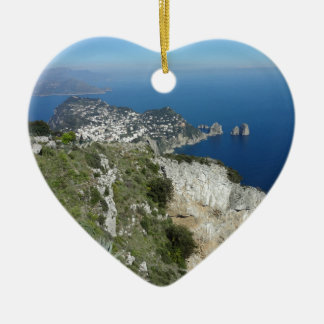 Capri Faraglion schaukelt Italien hohes View.JPG Keramikornament
