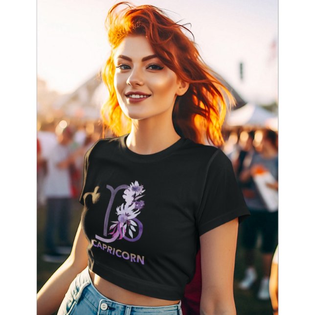 Capricorn Astrologie Zeichen farbenfrohe Frauen T-Shirt (Von Creator hochgeladen)