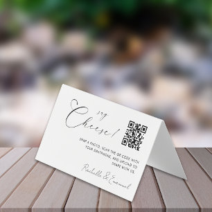 Capture minimaliste Le code QR d'amour Carte pliée