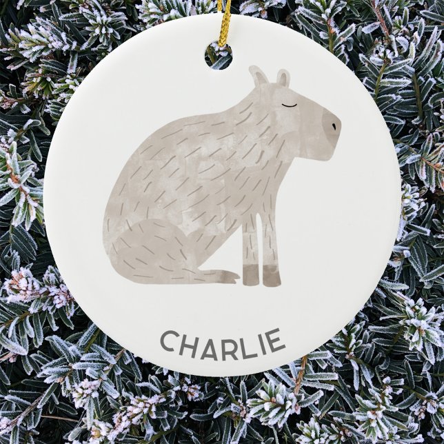 Capybara Fun Personalisiert Keramik Ornament (Fun capybara personalized custom name Christmas ornament)